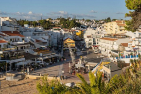 Carvoeiro Roof Top Apartment, next to the beach!